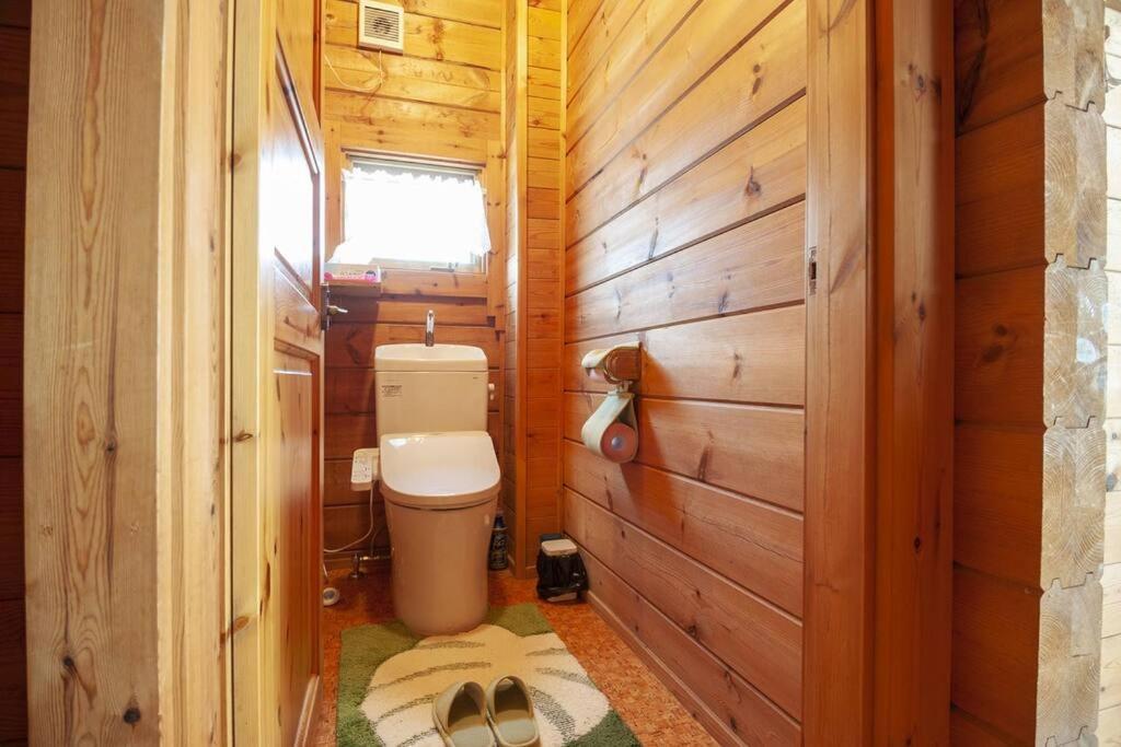 Log House Tomi-chan's House / Private Building Ferienhaus *